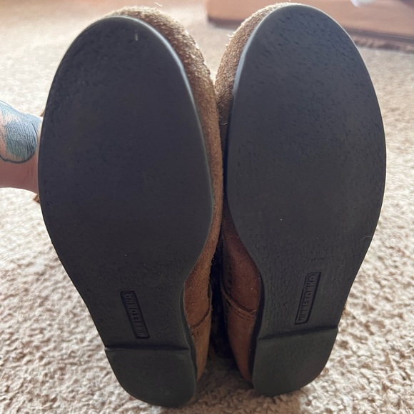 Minnetonka 3 layer fringe boots - Picture 2 of 4